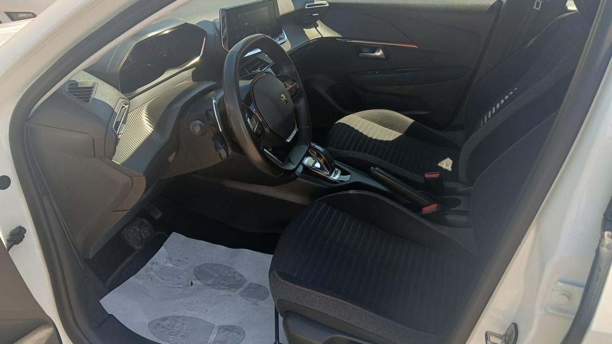 Peugeot 208 1.2 PureTech 100cv EAT8 5 porte Active Pack